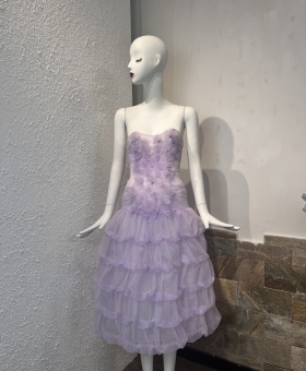 Đầm nhún tầng đính hoa