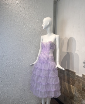 Đầm nhún tầng đính hoa